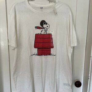 NWT GAP Peanuts T shirt